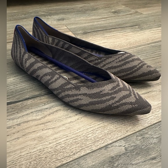 Rothy's Gray Zebra Pointed Flats Points Size 8.5 Washable Shoes Rothys - Picture 3 of 7